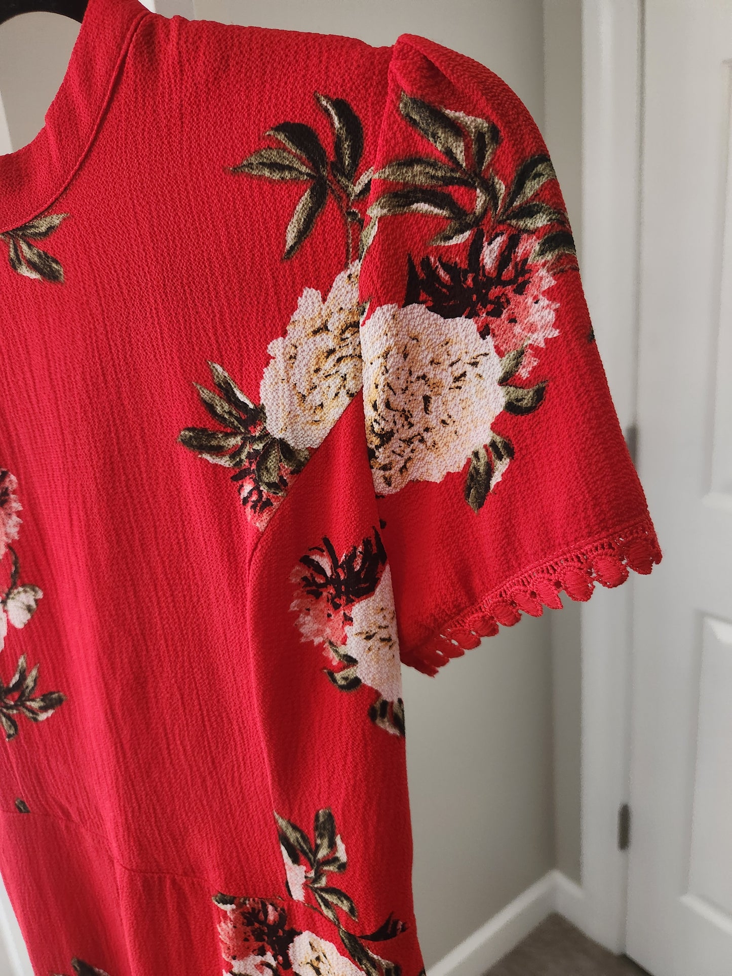 Entro Red Short-Sleeve Floral Drop-Waist Dress with Lace-Up Open Back