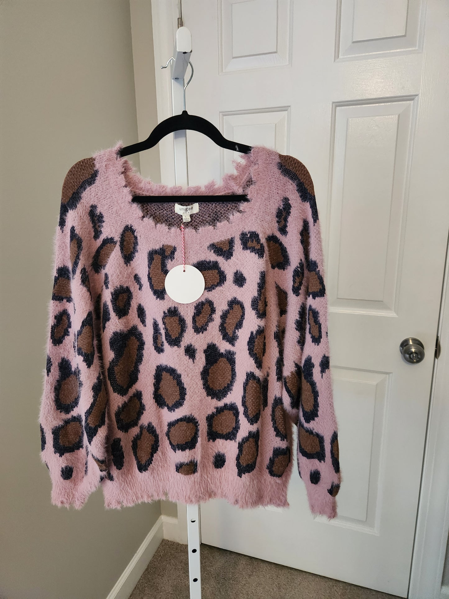 Animal Print Puff Sleeve Soft Knit Sweater