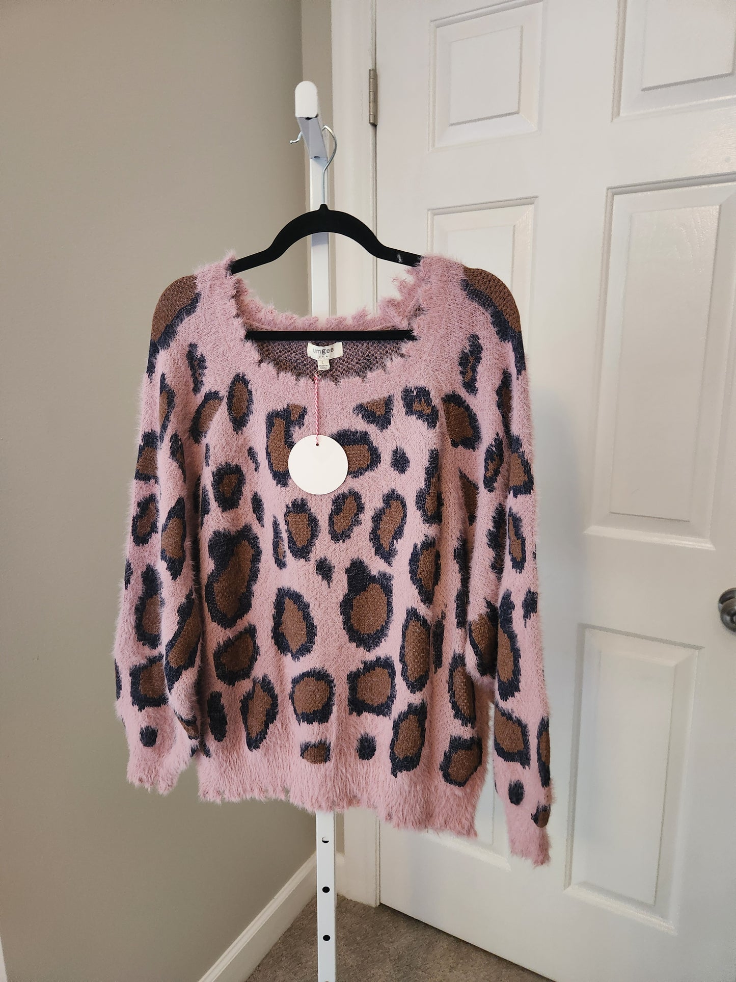 Animal Print Puff Sleeve Soft Knit Sweater