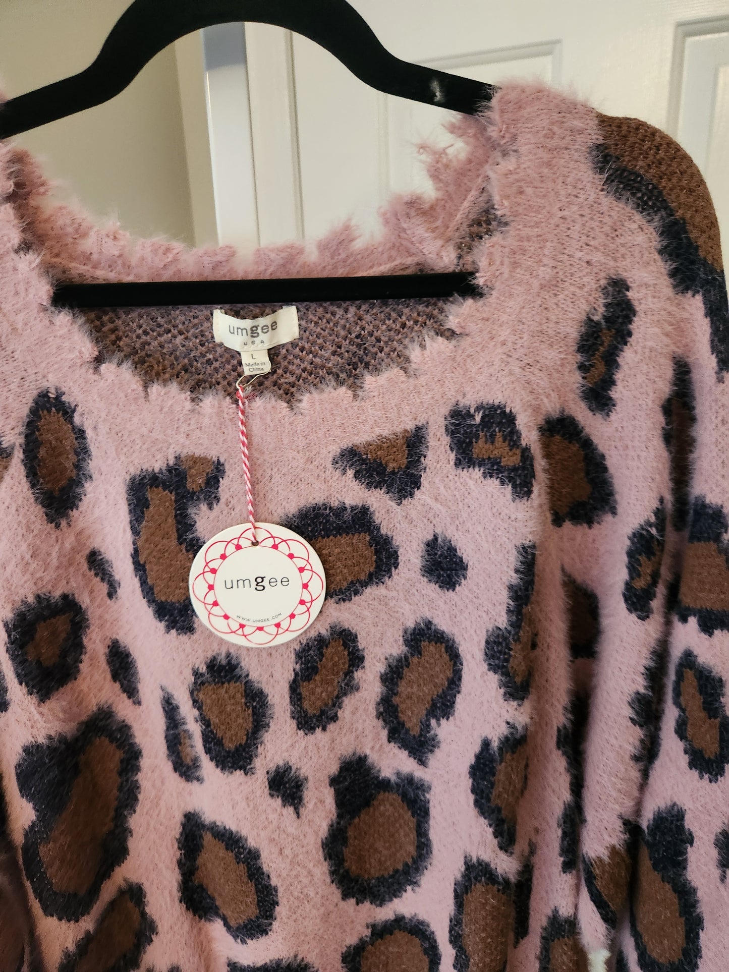 Animal Print Puff Sleeve Soft Knit Sweater