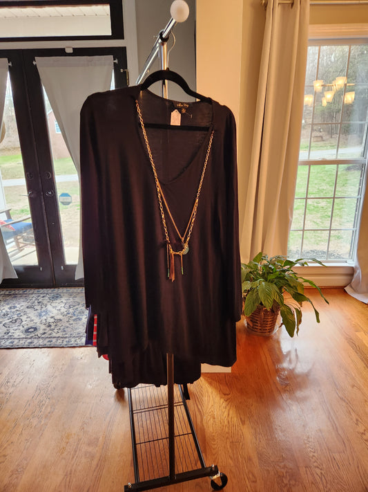 Tunic with attached necklace