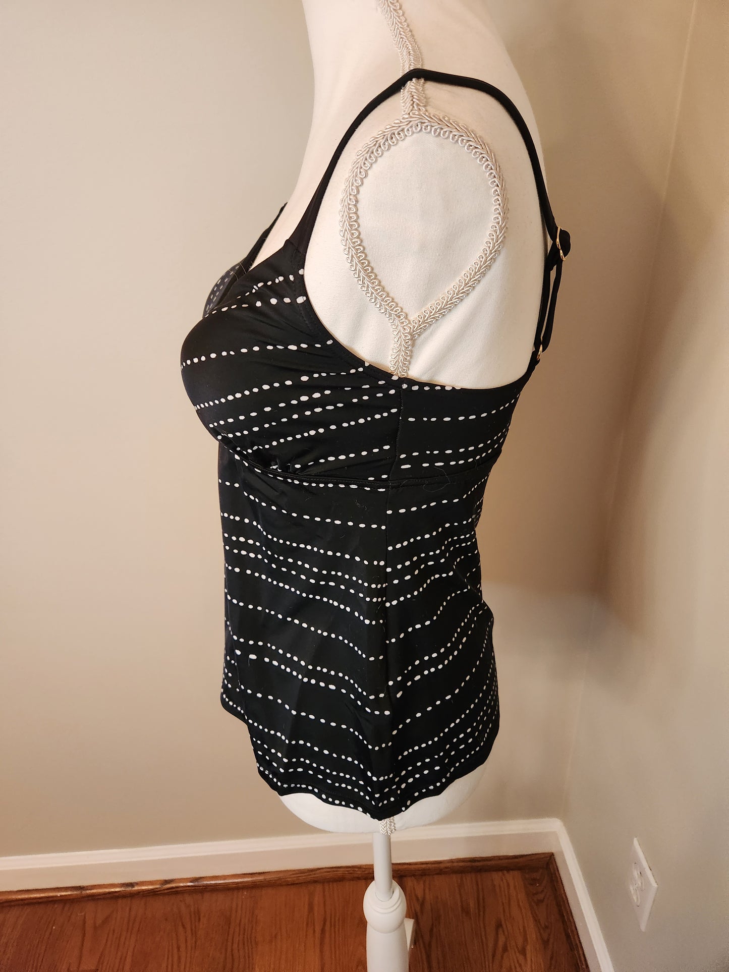 Slimming Control Keyhole Tankini Top